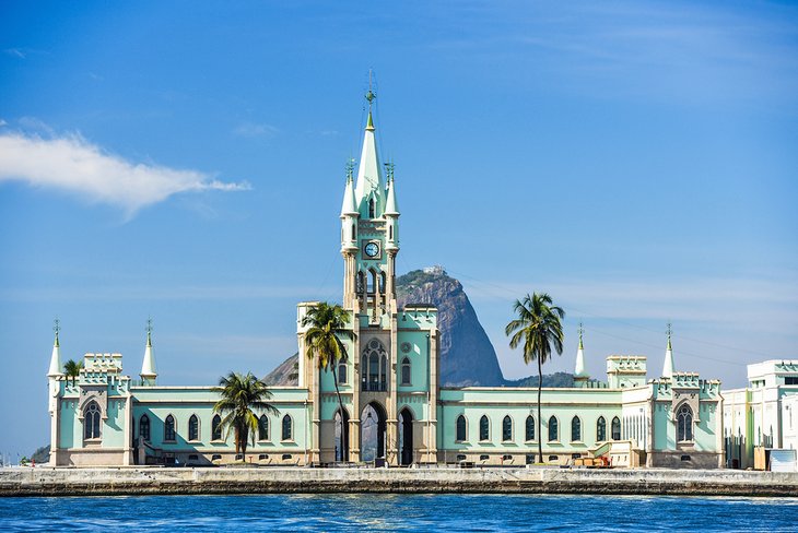 brazil-rio-de-janeiro-top-attractions-ilha-fiscal